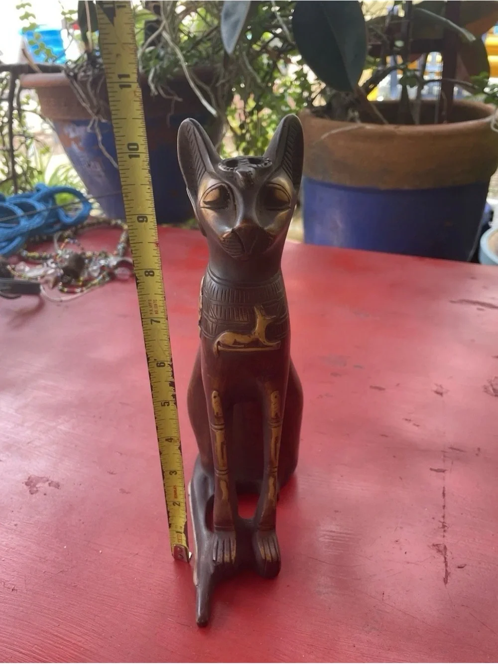 Decorative Antique Egyptian Bastet Statue Carving with Scarab
